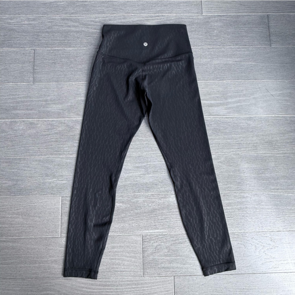 Lululemon Align High Rise Pant 25" Segment Emboss Black Leggings 6 Nulu W5DUYS - Picture 5 of 15
